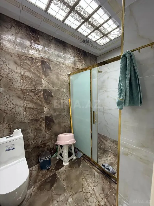 Satılır 3 otaqlı mənzil 147 m²