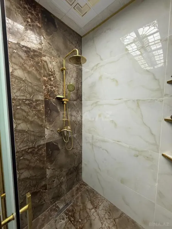 Satılır 3 otaqlı mənzil 147 m²