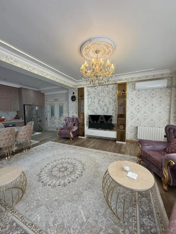 Satılır 3 otaqlı mənzil 147 m²