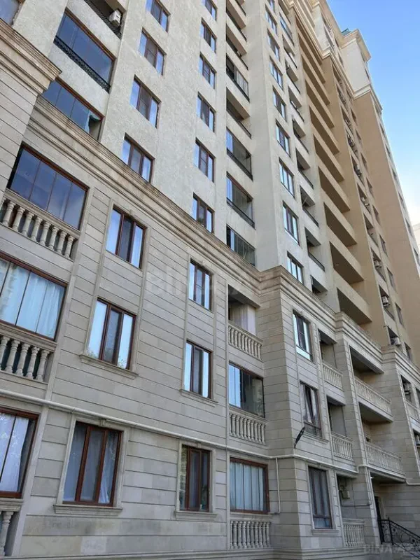 Kirayə verilir 2 otaqlı mənzil 50 m²