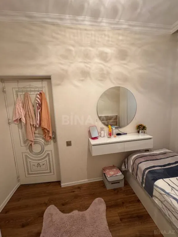 Satılır 5 otaqlı həyət evi 100 m²