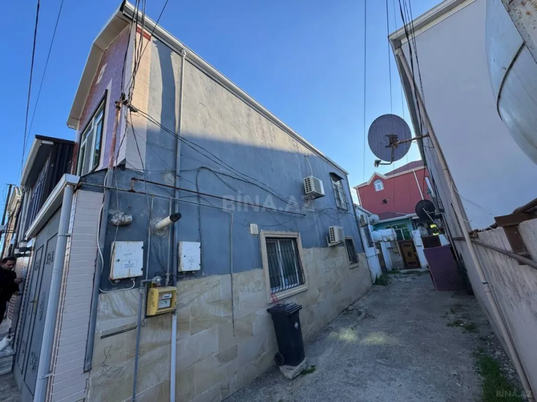 Satılır 5 otaqlı həyət evi 100 m²
