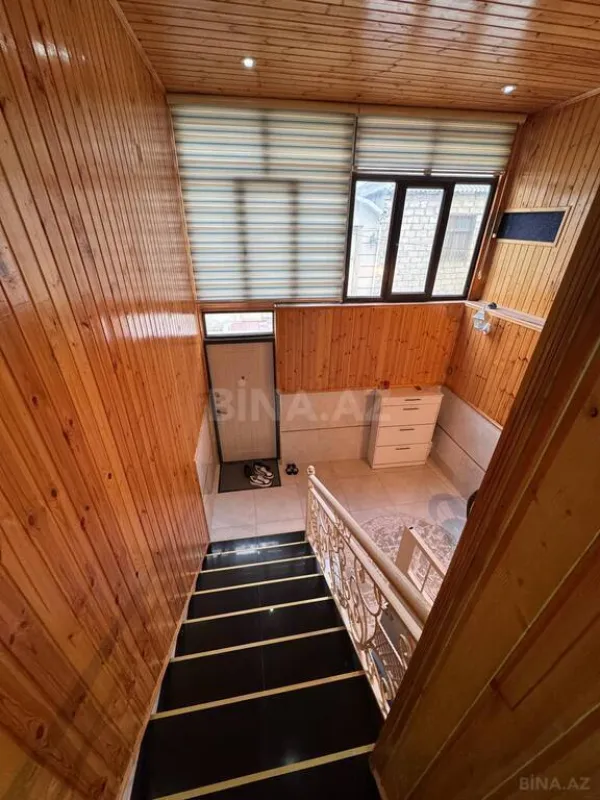 Satılır 5 otaqlı həyət evi 100 m²