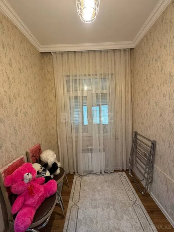 Satılır 5 otaqlı həyət evi 100 m²