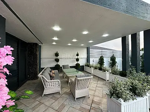 Satılır 4 otaqlı həyət evi 200 m²