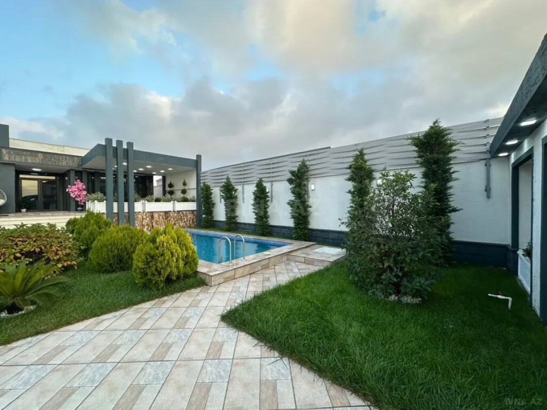 Satılır 4 otaqlı həyət evi 200 m²
