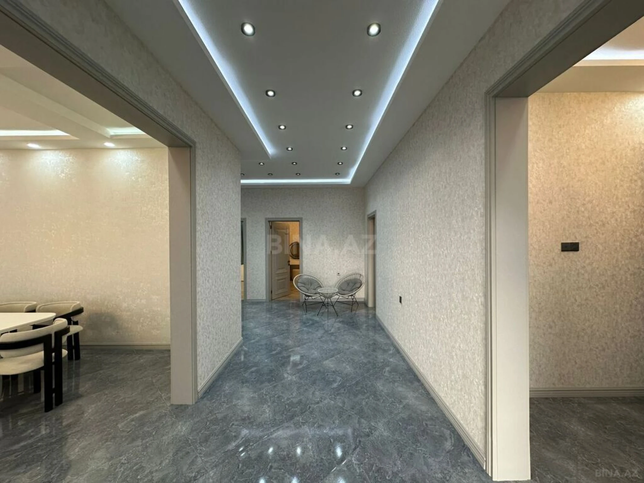 Satılır 4 otaqlı həyət evi 200 m²