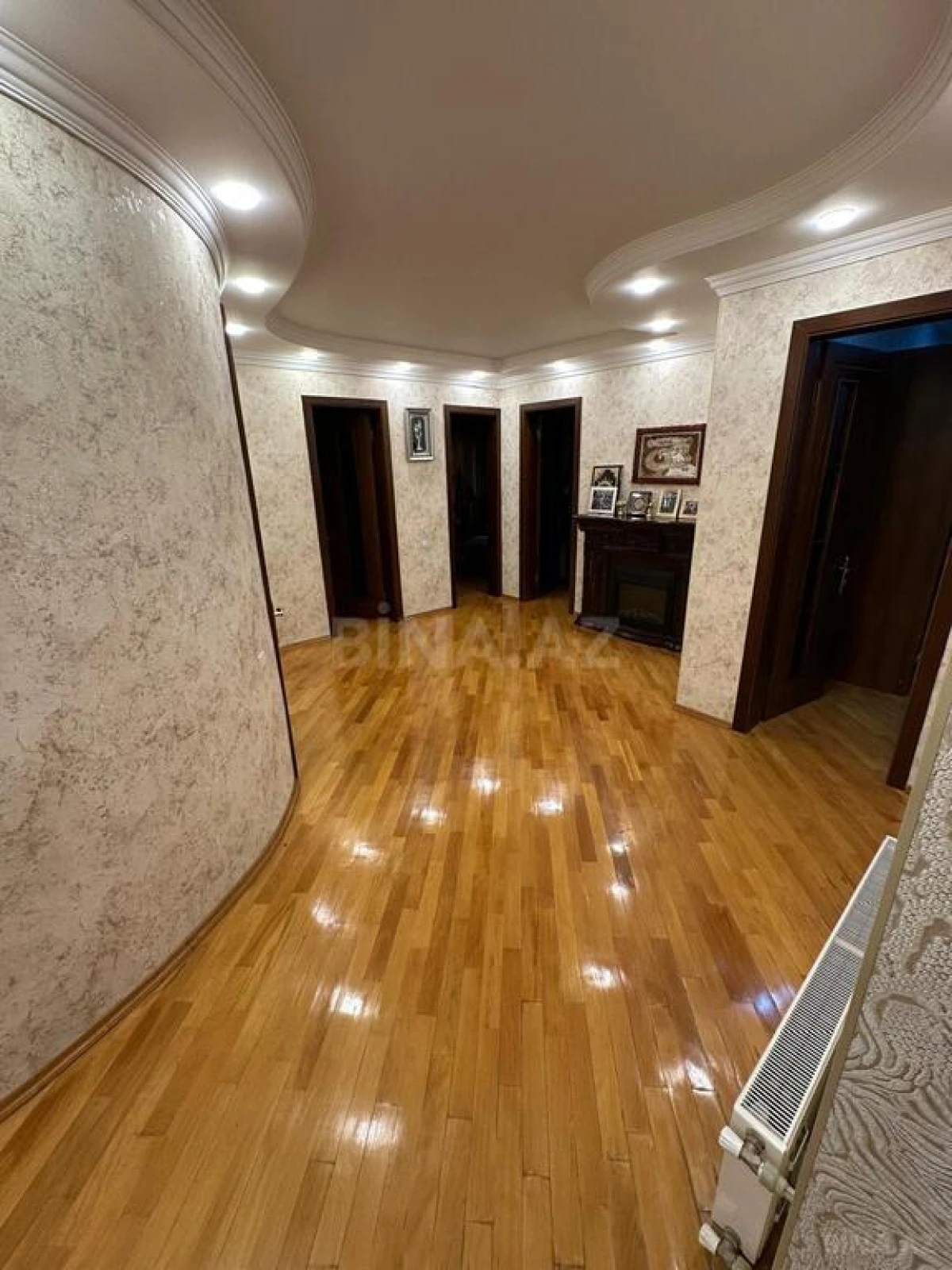 Satılır 5 otaqlı həyət evi 500 m²