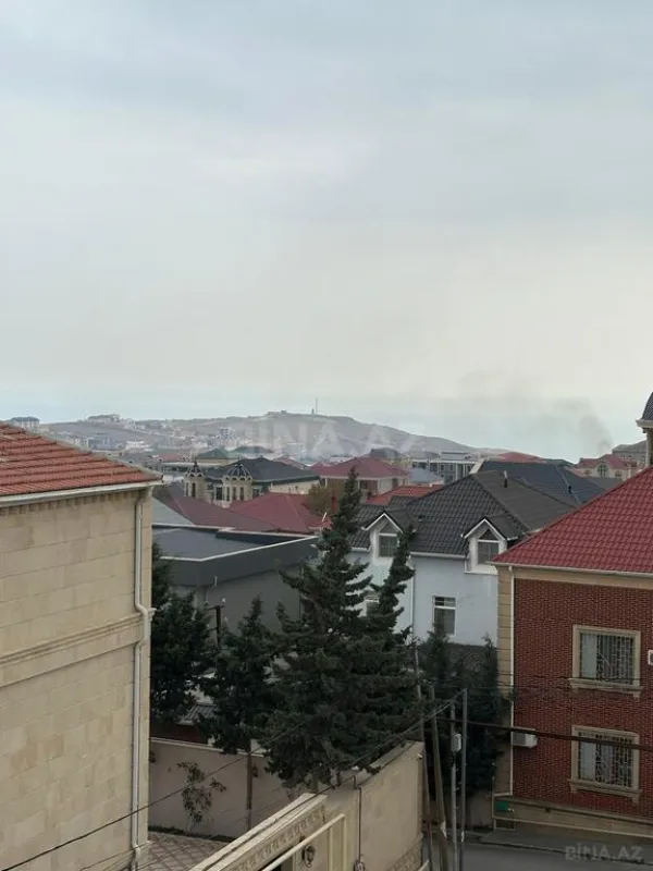 Satılır 5 otaqlı həyət evi 500 m²