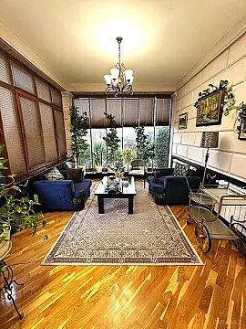 Satılır 5 otaqlı həyət evi 500 m²