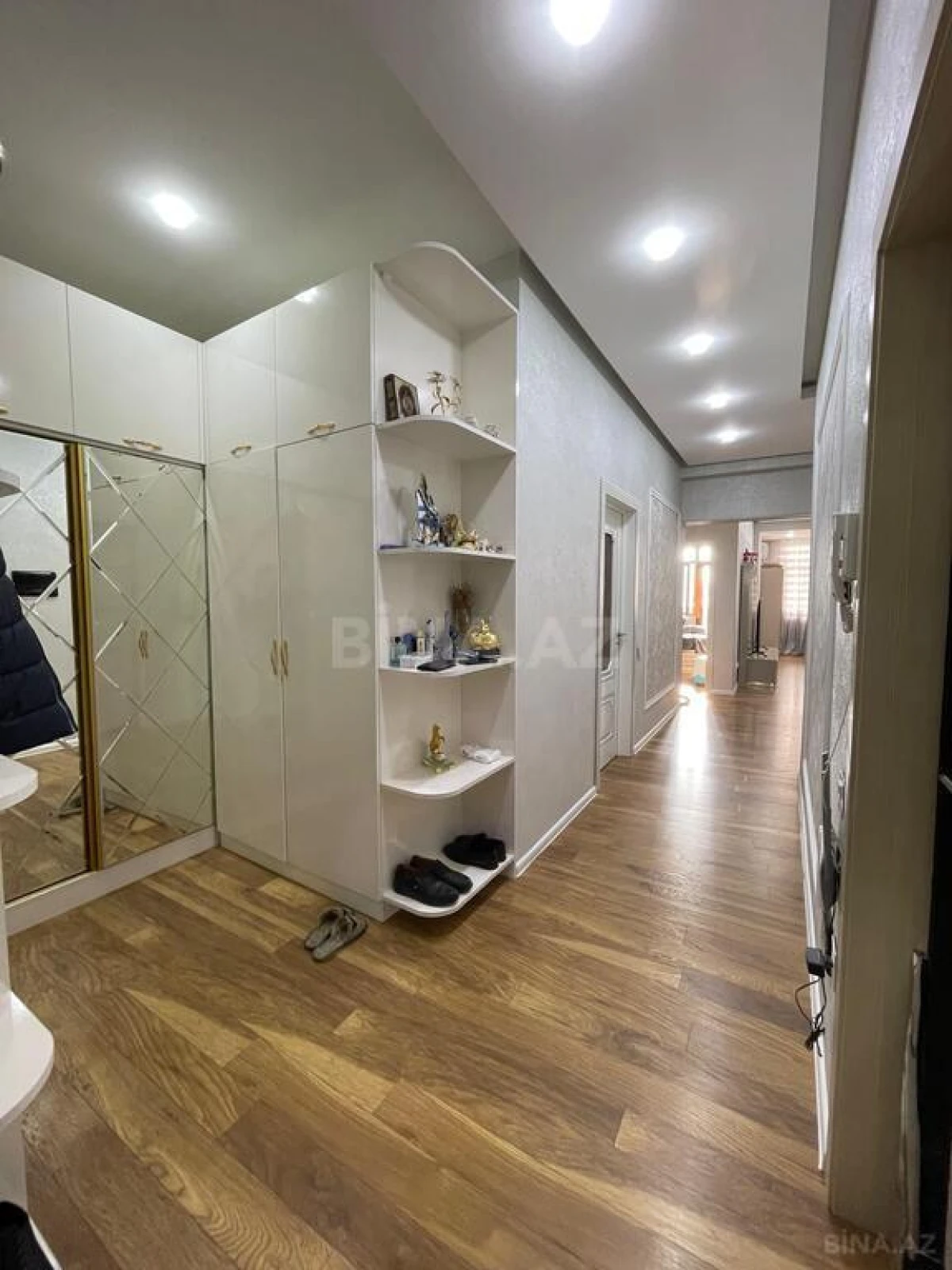 Satılır 3 otaqlı mənzil 100 m²