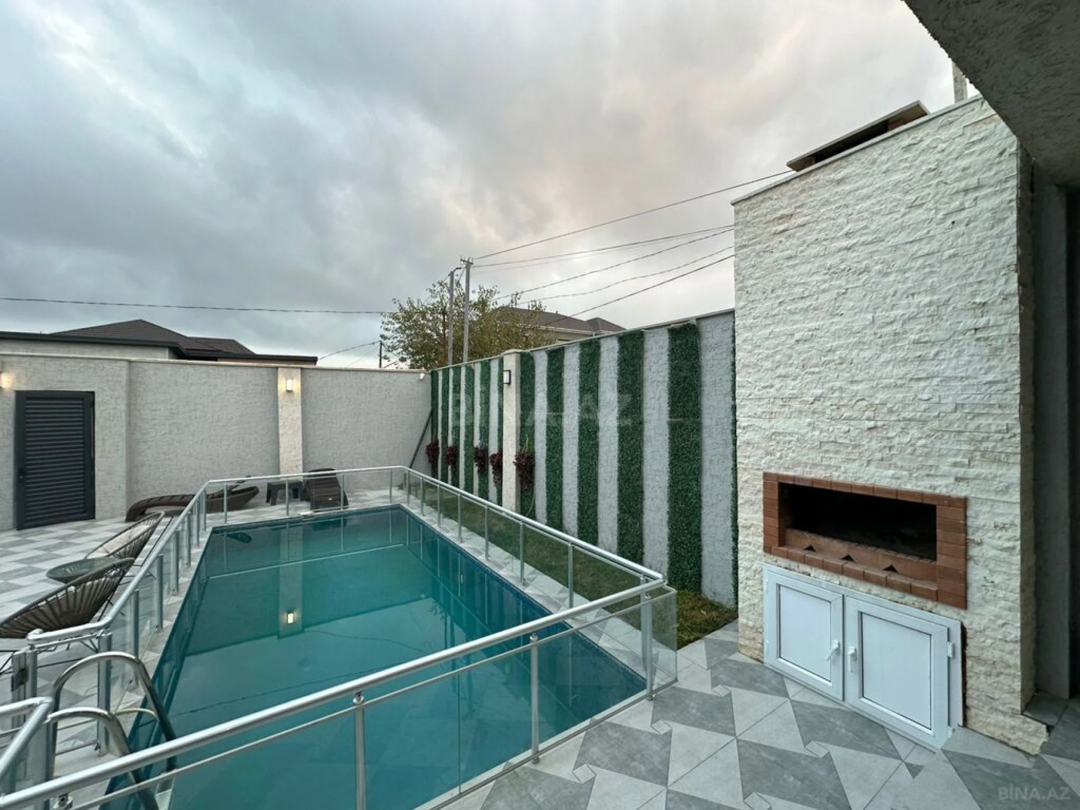 Satılır 4 otaqlı həyət evi 170 m²