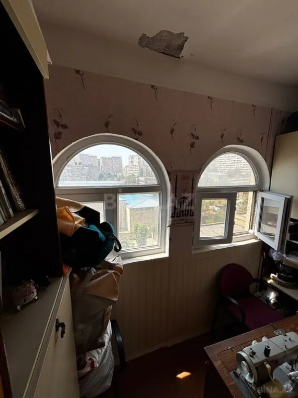 Satılır 5 otaqlı mənzil 120 m²