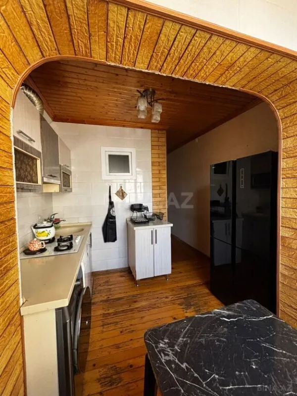 Satılır 5 otaqlı mənzil 120 m²