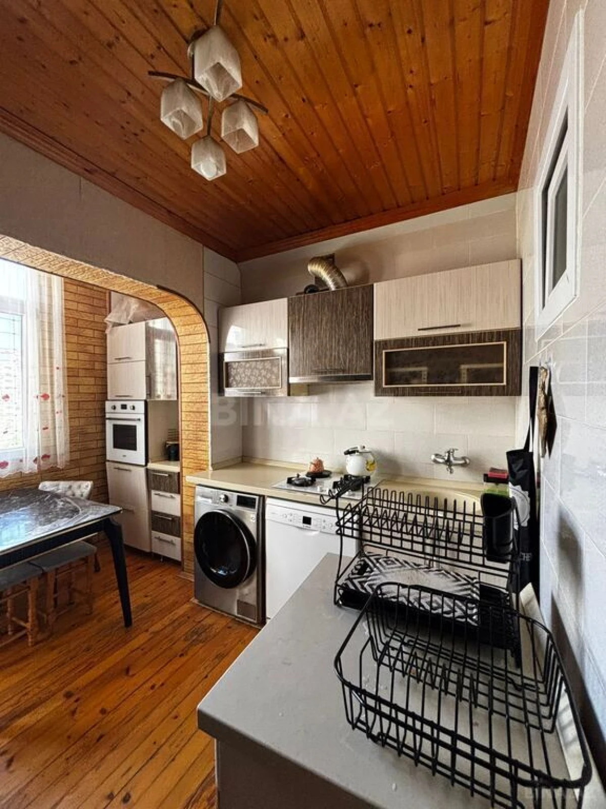 Satılır 5 otaqlı mənzil 120 m²