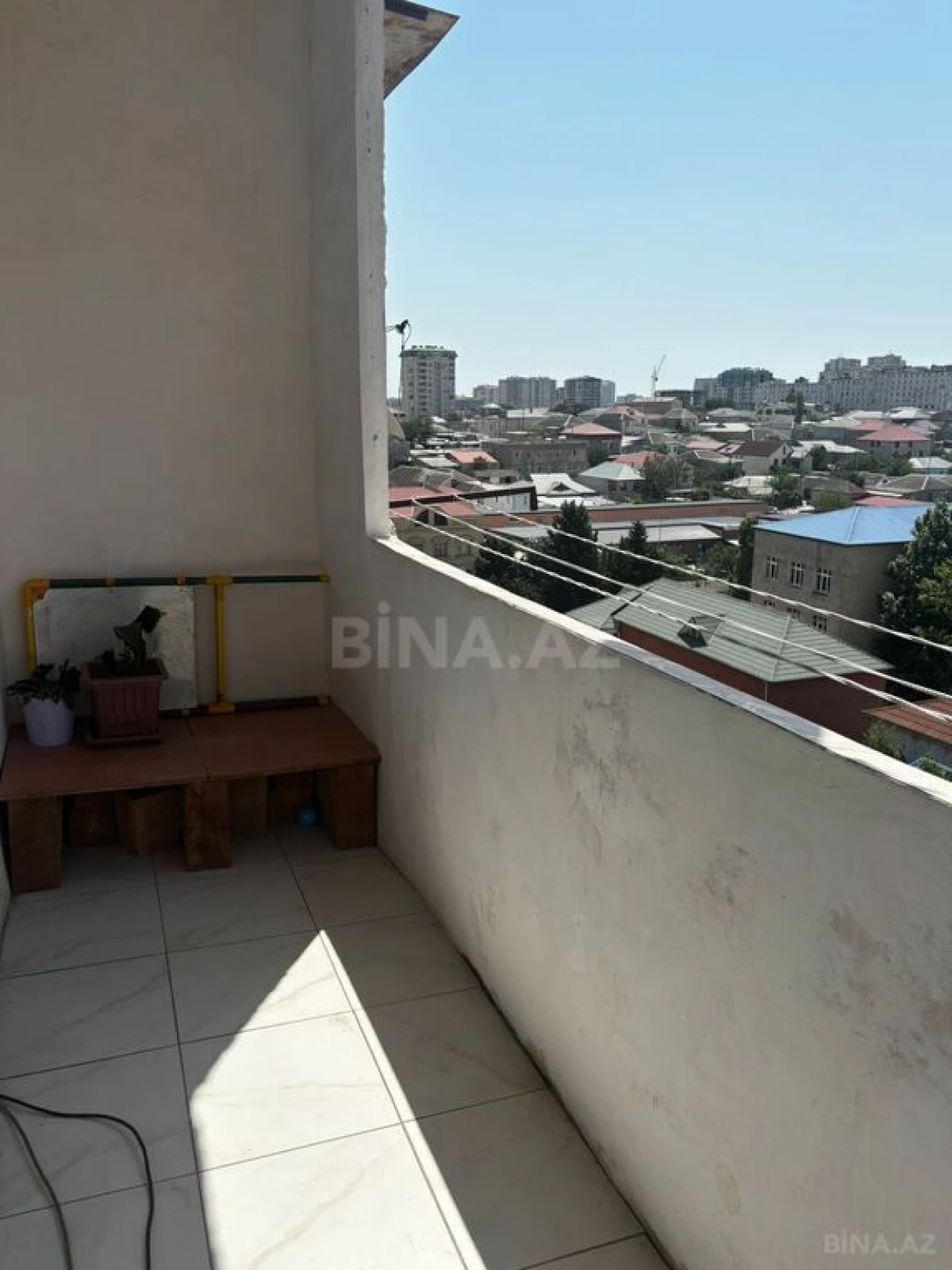 Satılır 5 otaqlı mənzil 120 m²