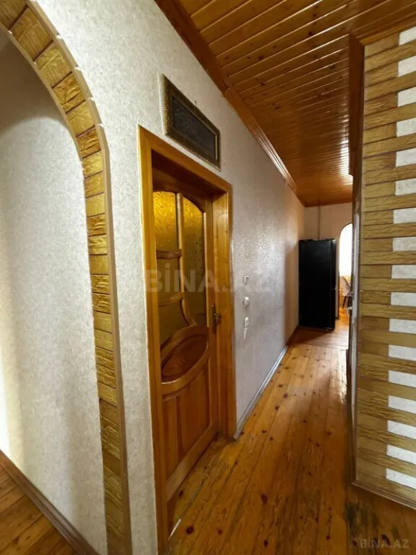 Satılır 5 otaqlı mənzil 120 m²