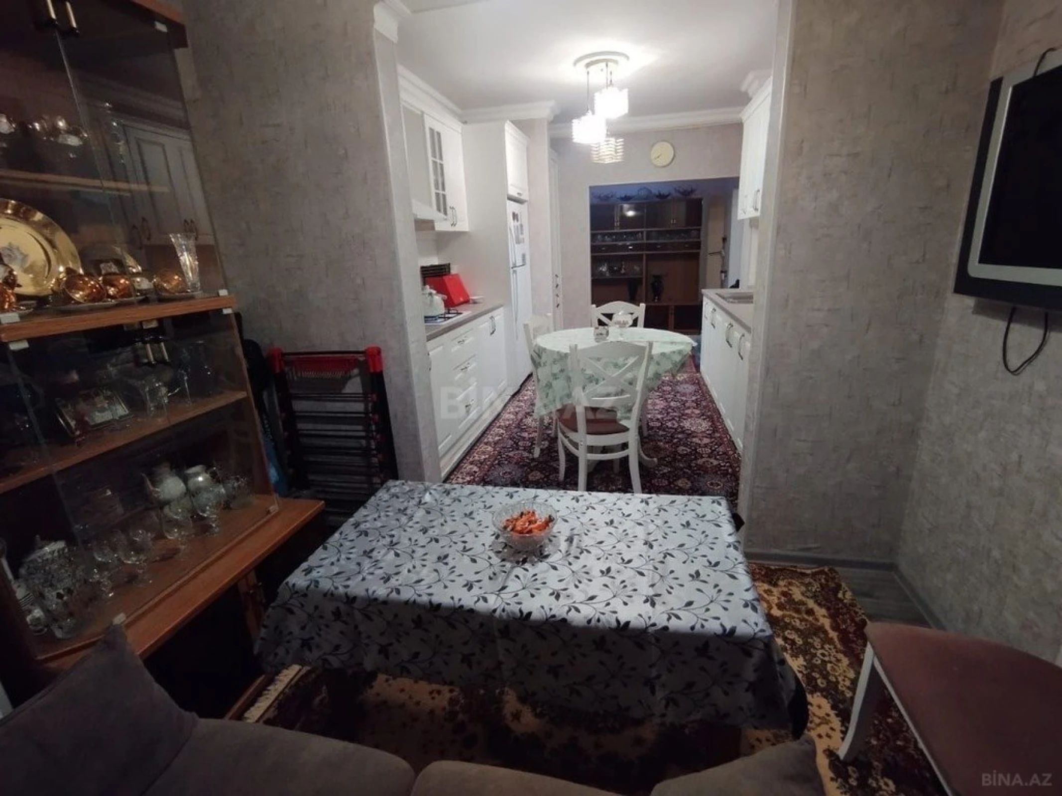 Satılır 4 otaqlı mənzil 105 m²