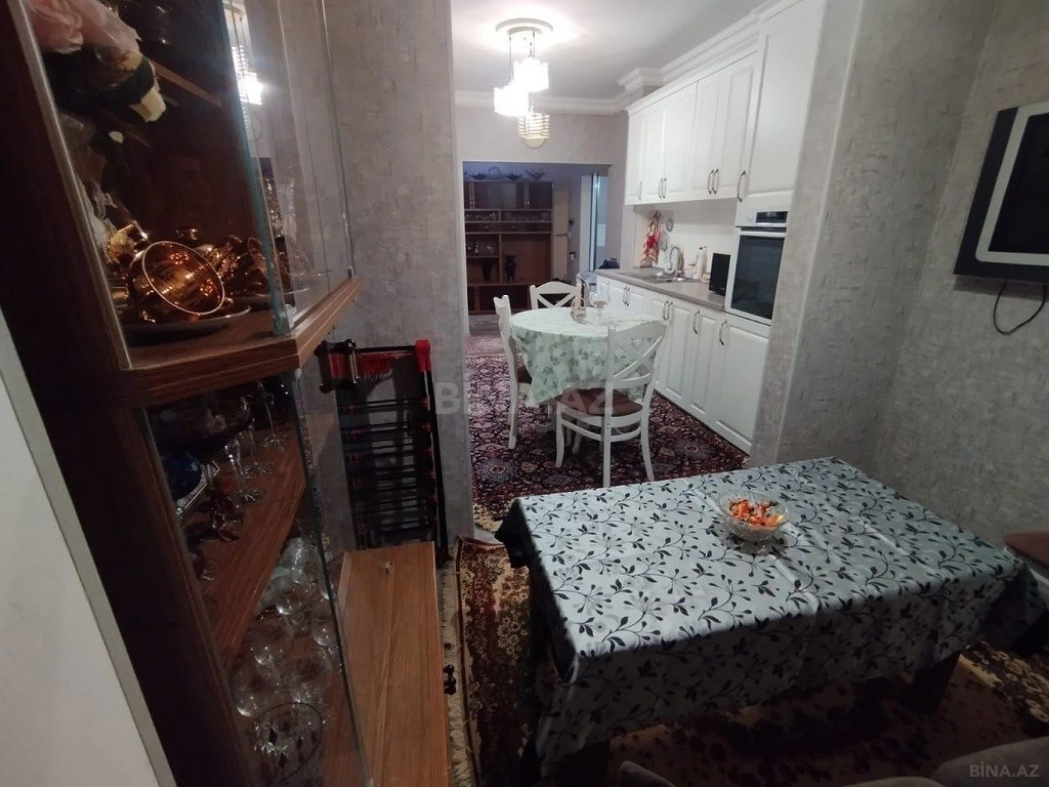 Satılır 4 otaqlı mənzil 105 m²