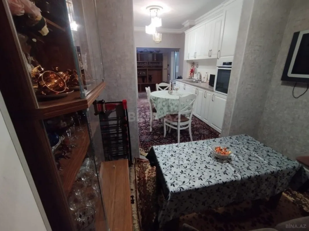 Satılır 4 otaqlı mənzil 105 m²