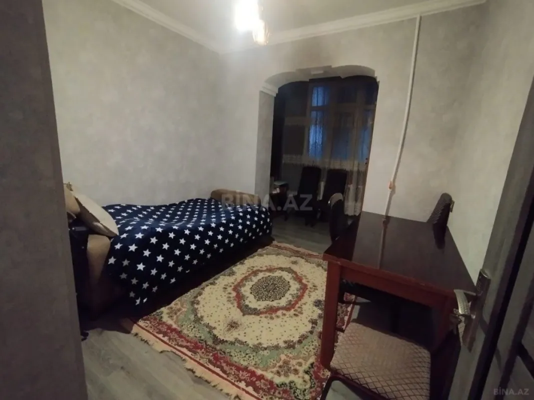Satılır 4 otaqlı mənzil 105 m²