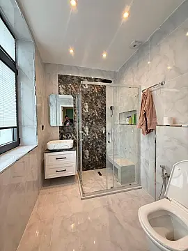 Satılır 2 otaqlı mənzil 81.3 m²