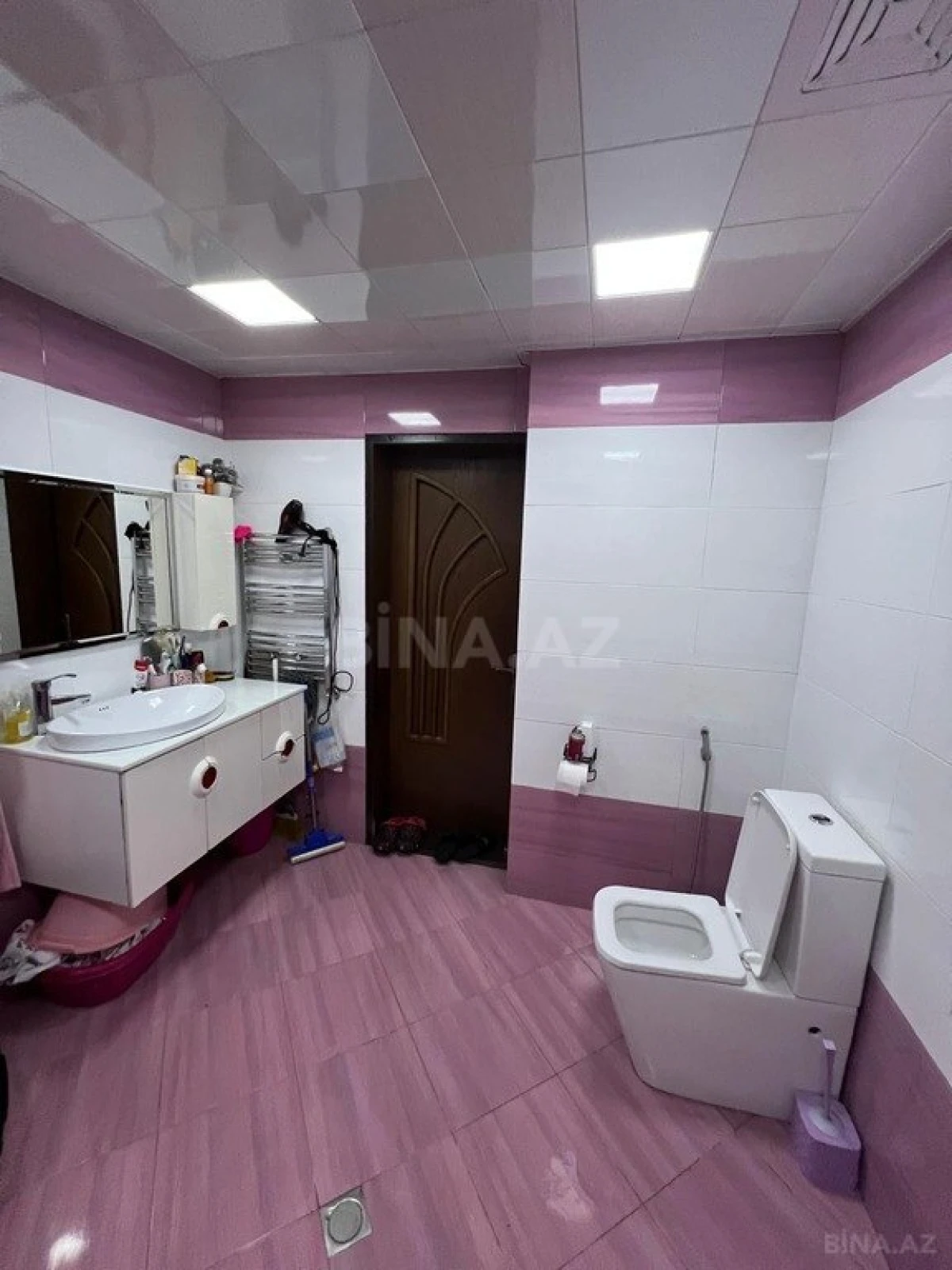 Satılır 1 otaqlı mənzil 65 m²