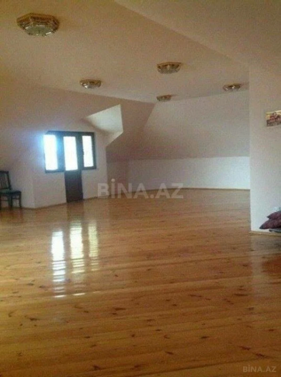 Satılır 6 otaqlı həyət evi 408 m²