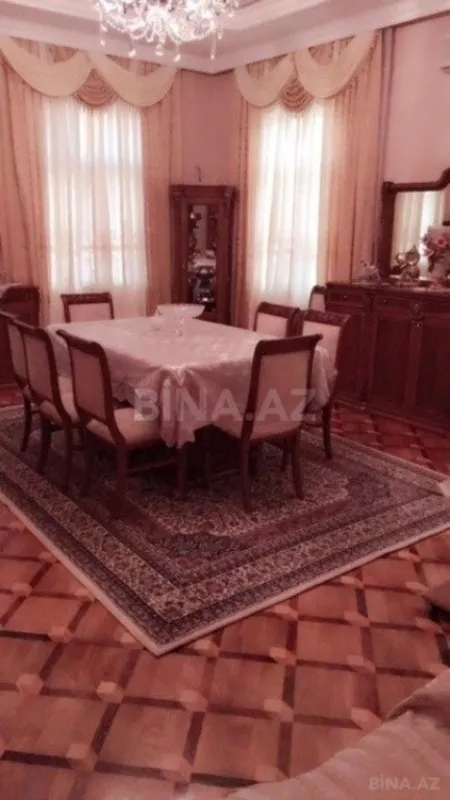 Satılır 6 otaqlı həyət evi 408 m²