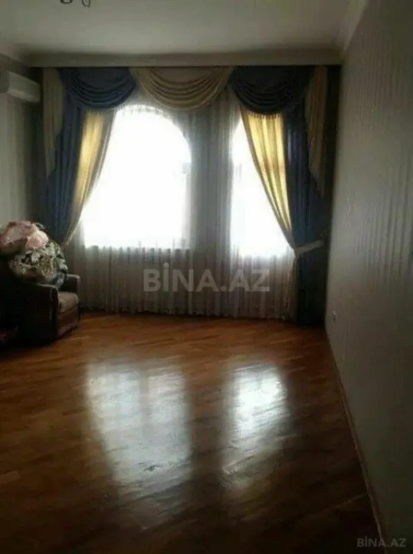 Satılır 6 otaqlı həyət evi 408 m²