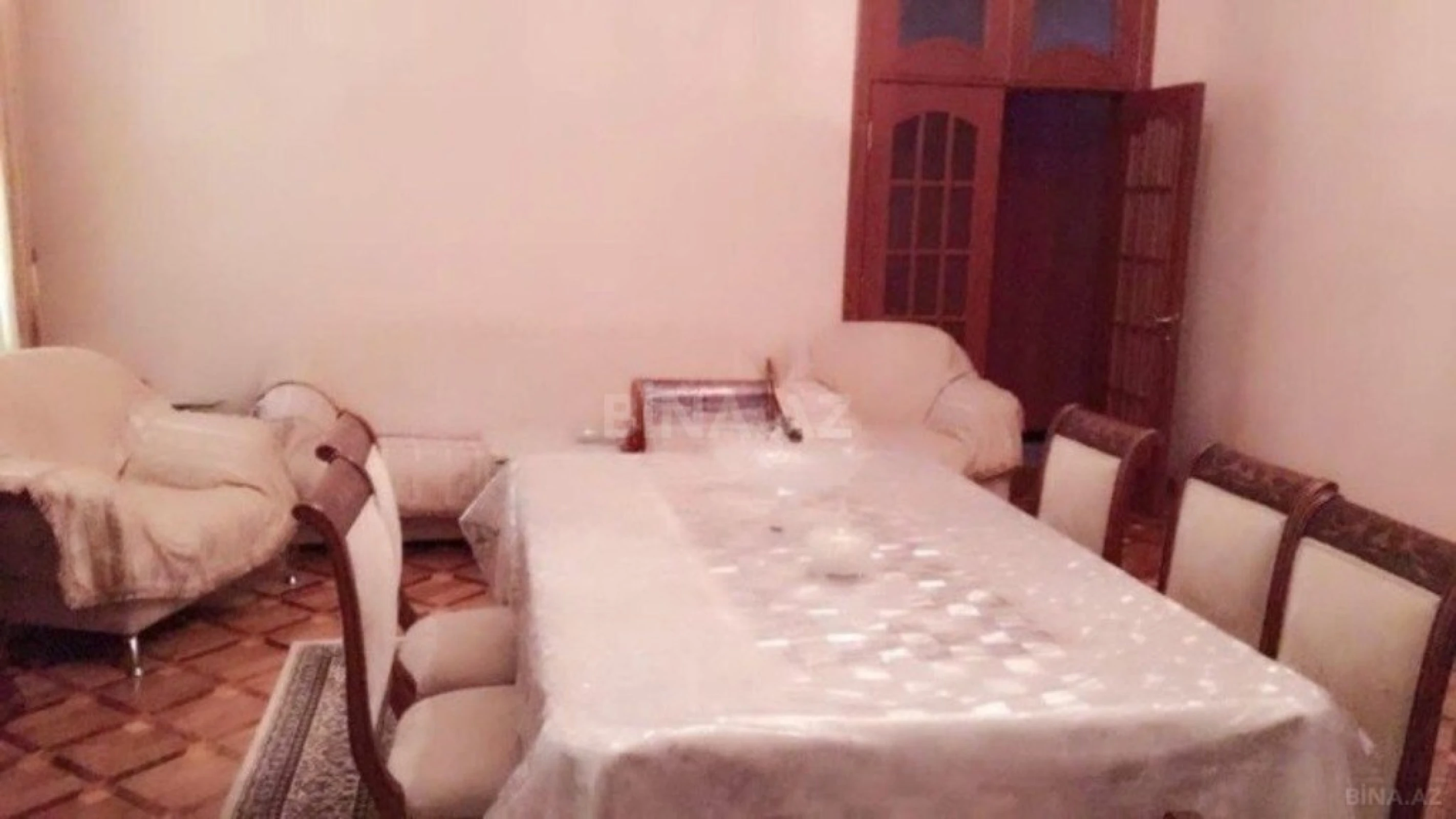 Satılır 6 otaqlı həyət evi 408 m²