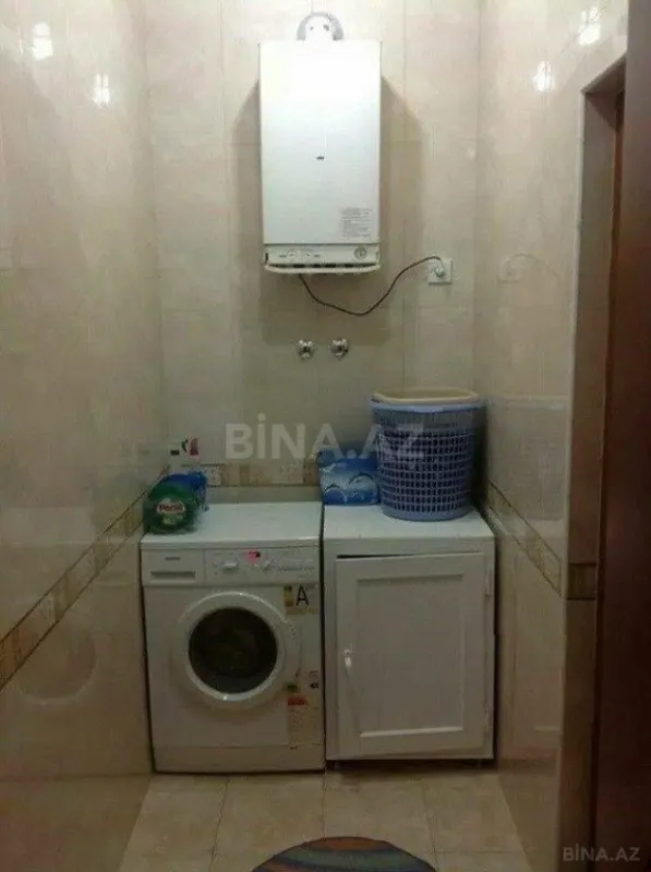 Satılır 6 otaqlı həyət evi 408 m²