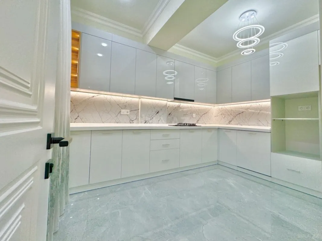 Satılır 3 otaqlı mənzil 96 m²