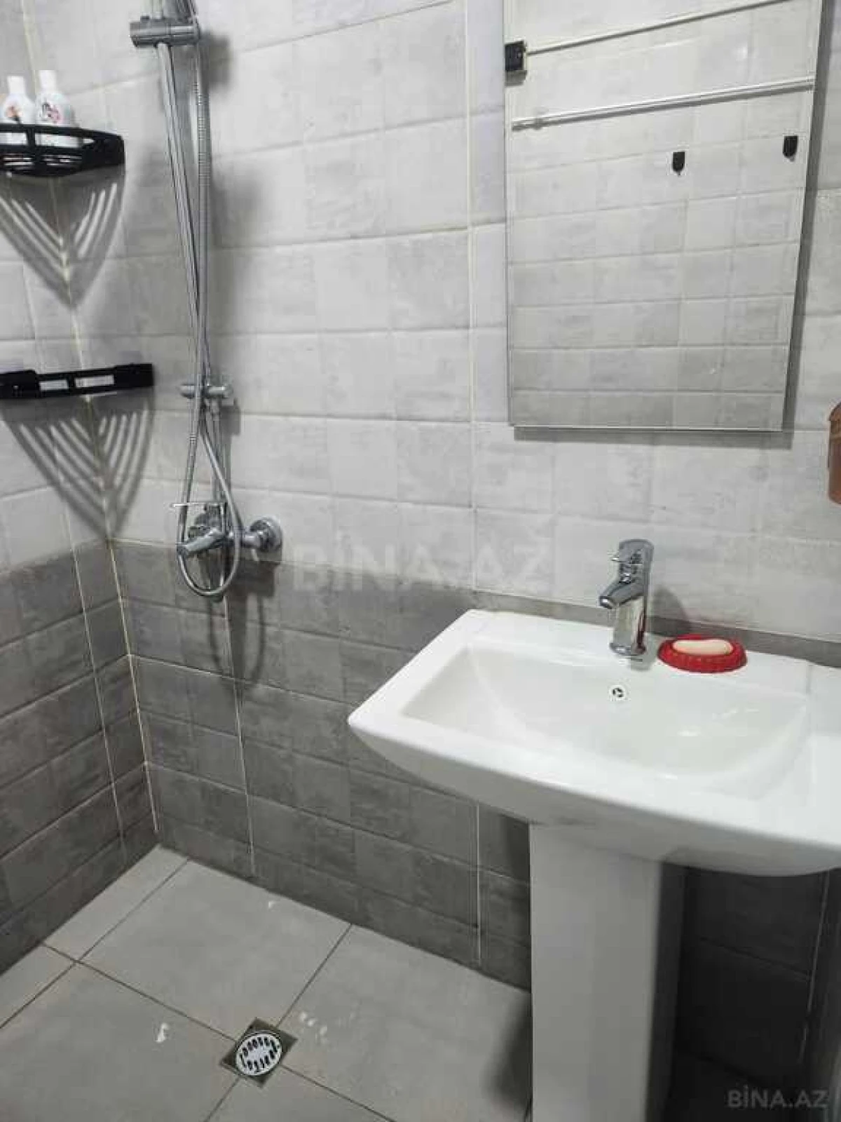 Kirayə verilir 1 otaqlı mənzil 40 m²