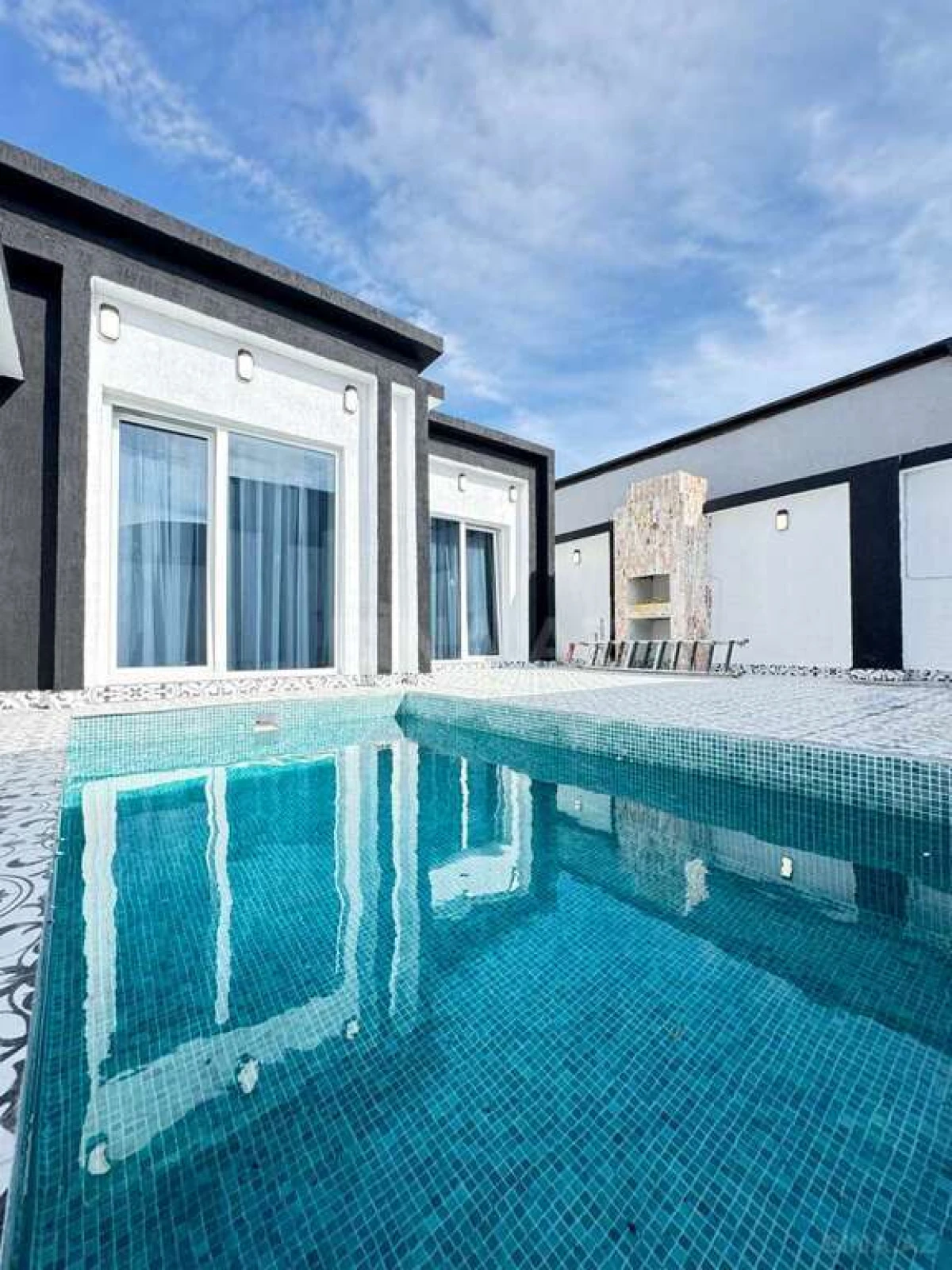 Satılır 3 otaqlı həyət evi 100 m²