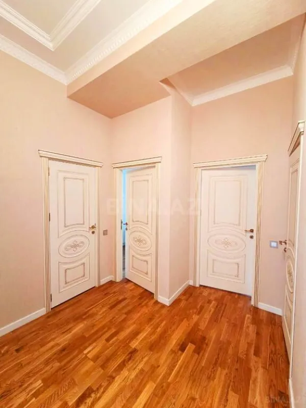 Satılır 3 otaqlı mənzil 101 m²