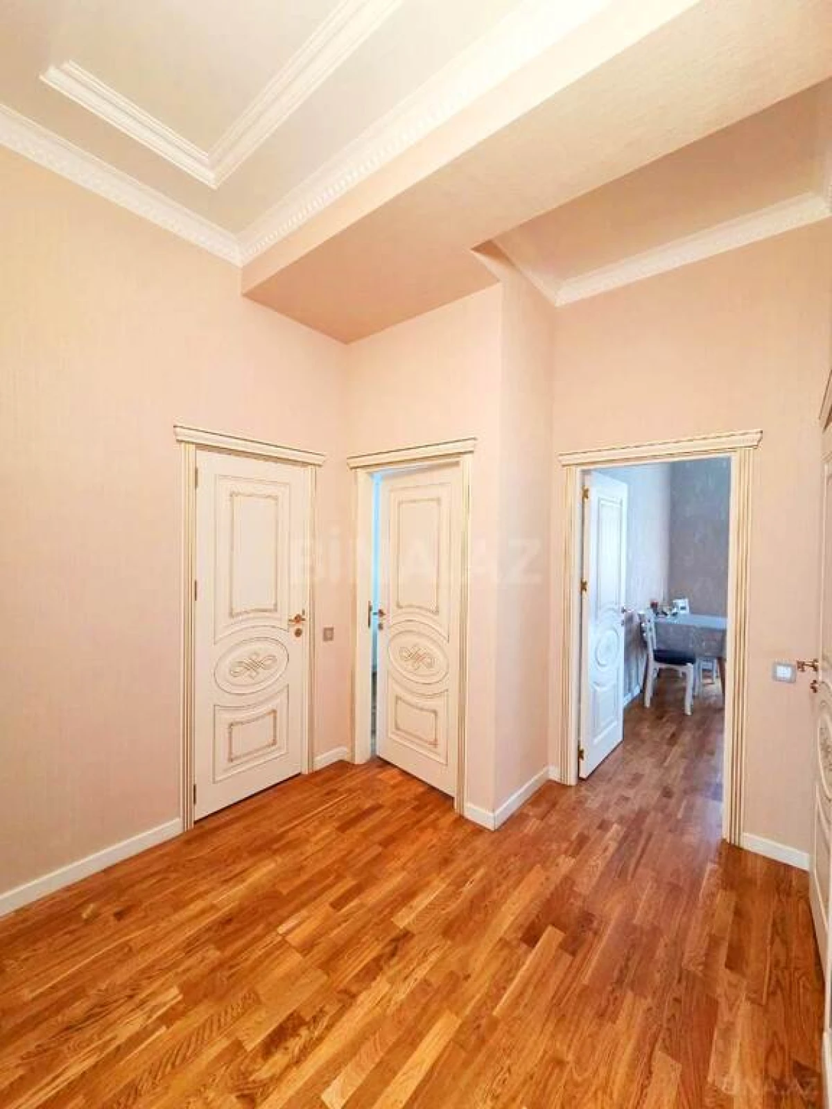 Satılır 3 otaqlı mənzil 101 m²