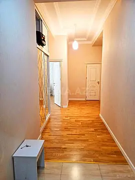 Satılır 3 otaqlı mənzil 101 m²