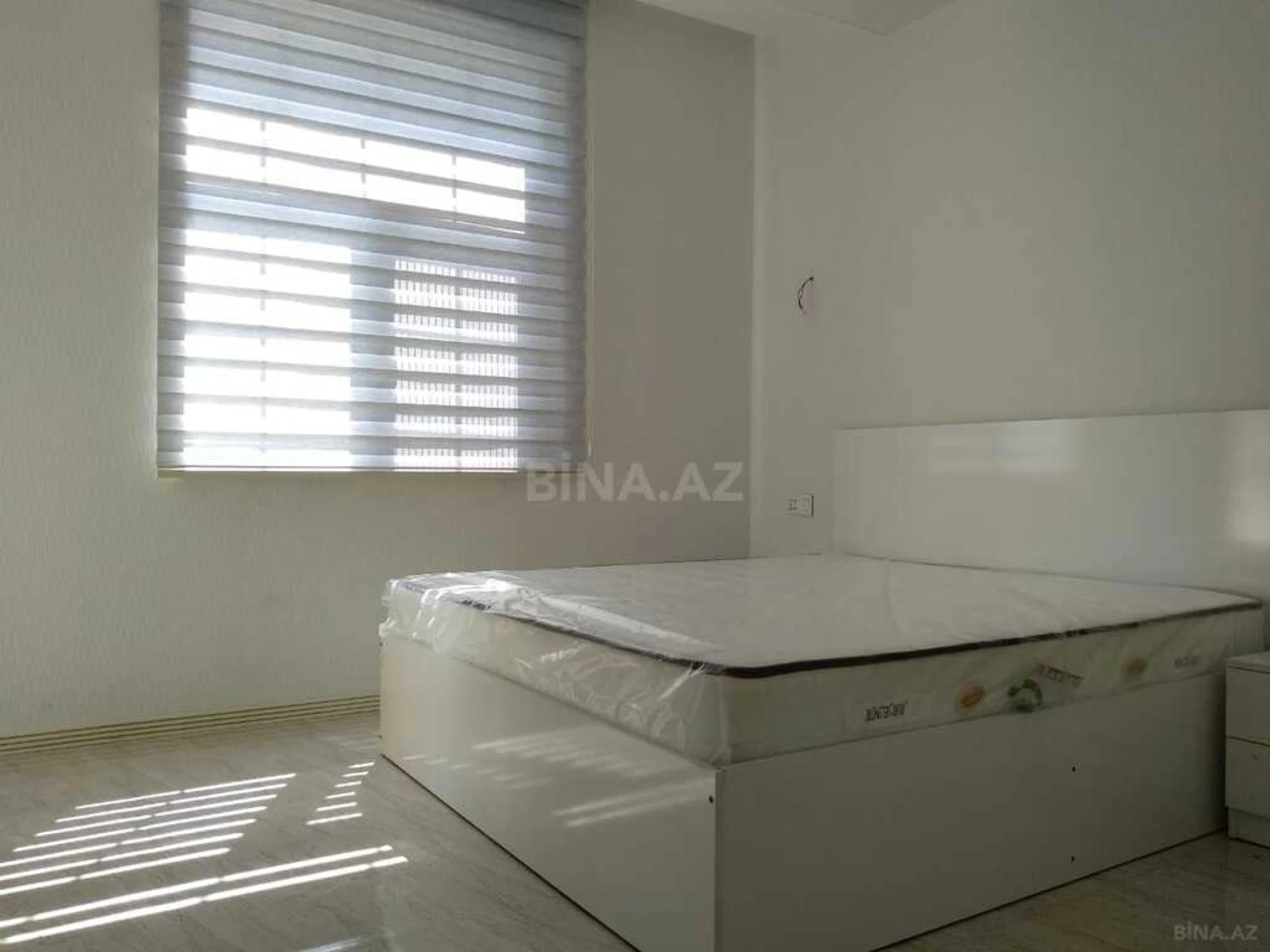 Kirayə verilir 3 otaqlı mənzil 91 m²