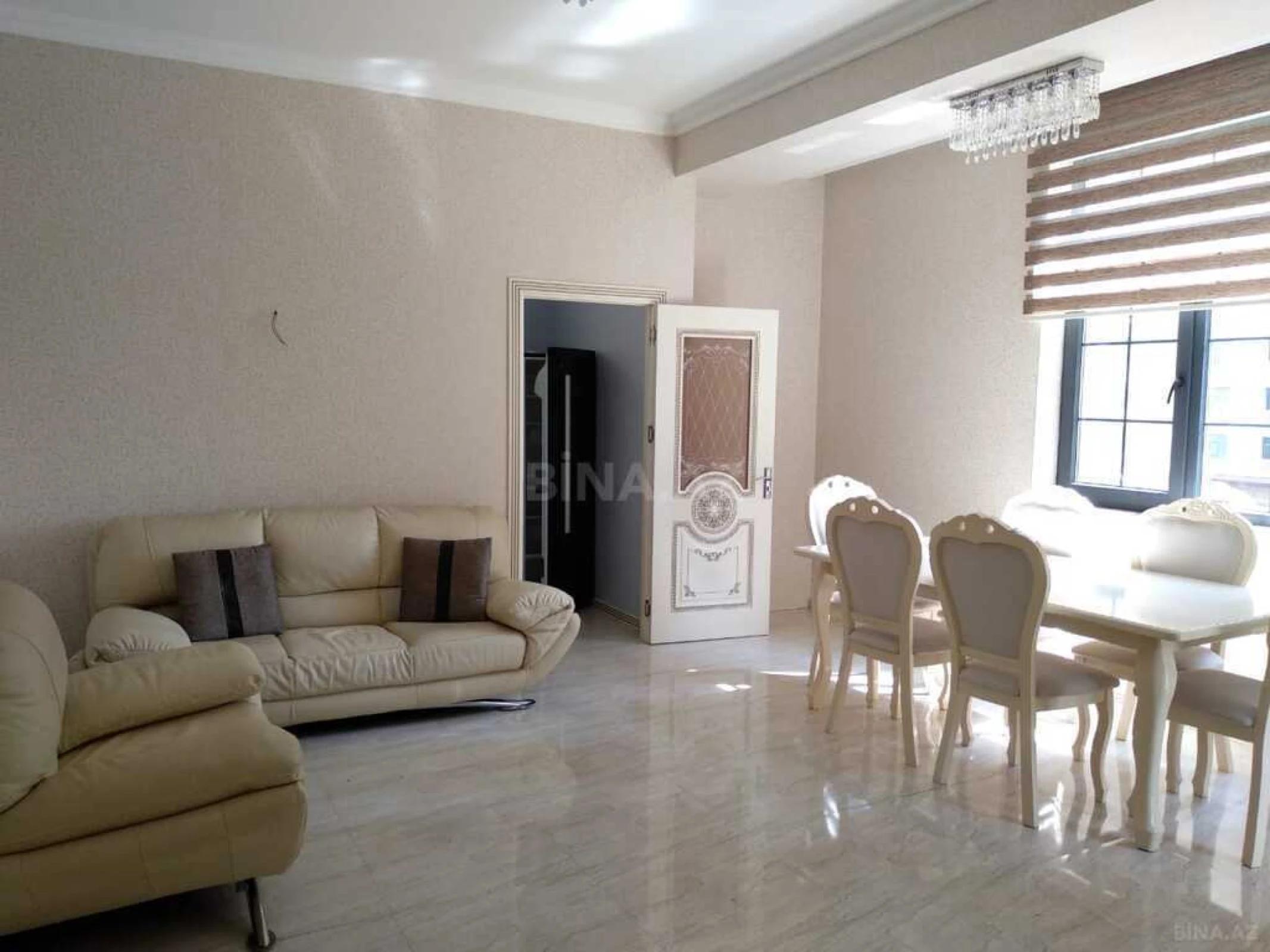 Kirayə verilir 3 otaqlı mənzil 91 m²