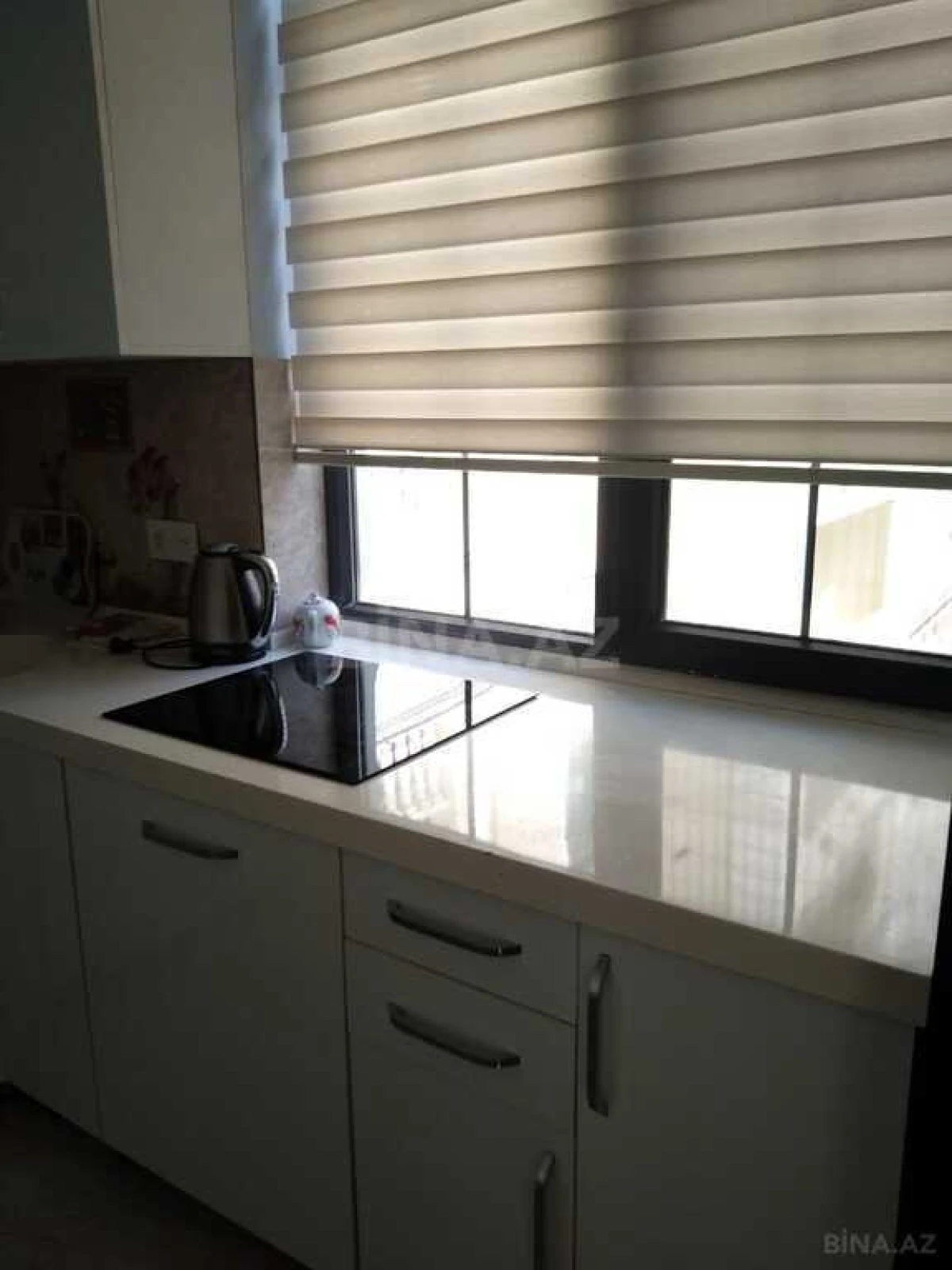 Kirayə verilir 3 otaqlı mənzil 91 m²