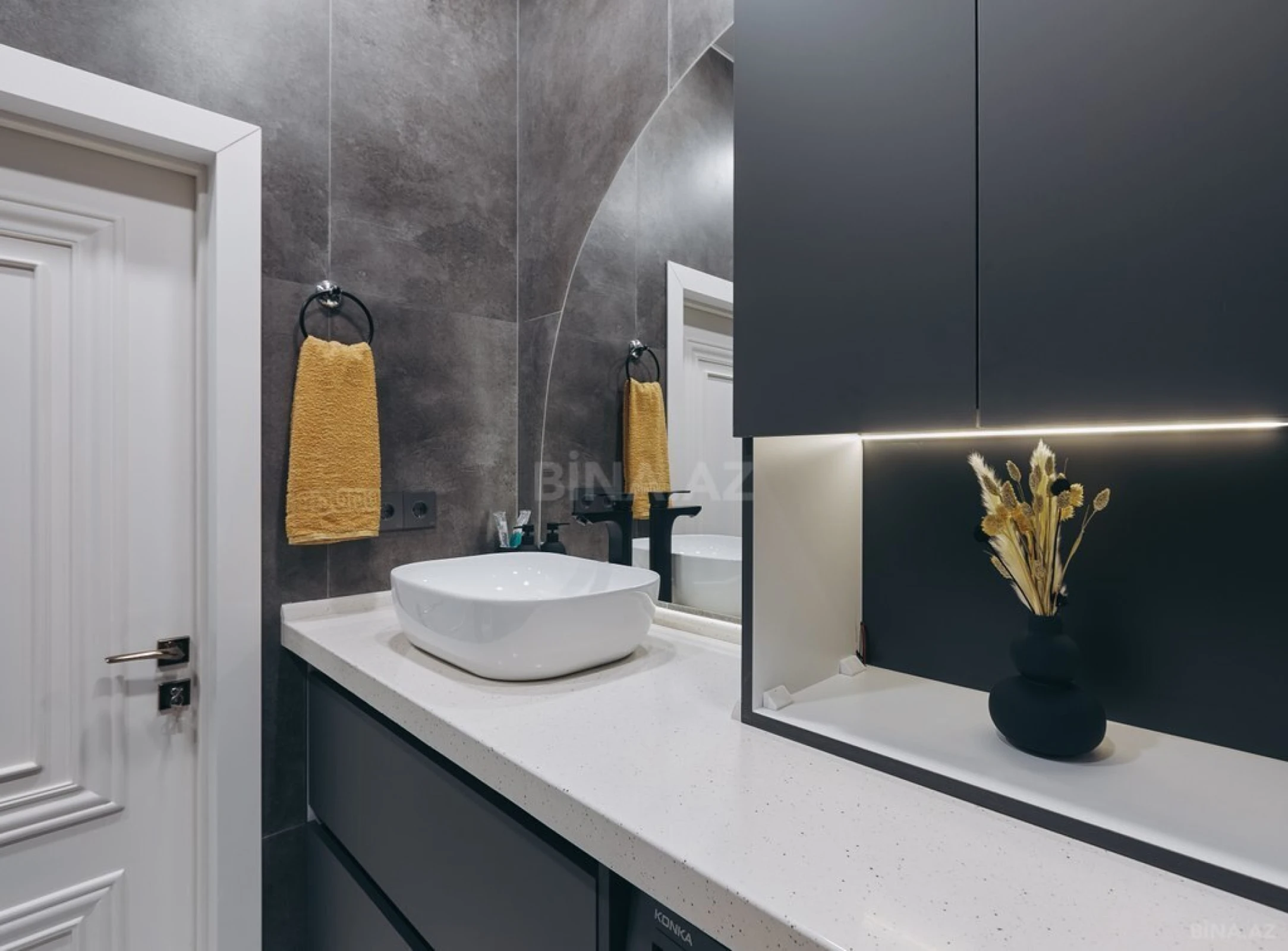 Kirayə verilir 2 otaqlı mənzil 59 m²