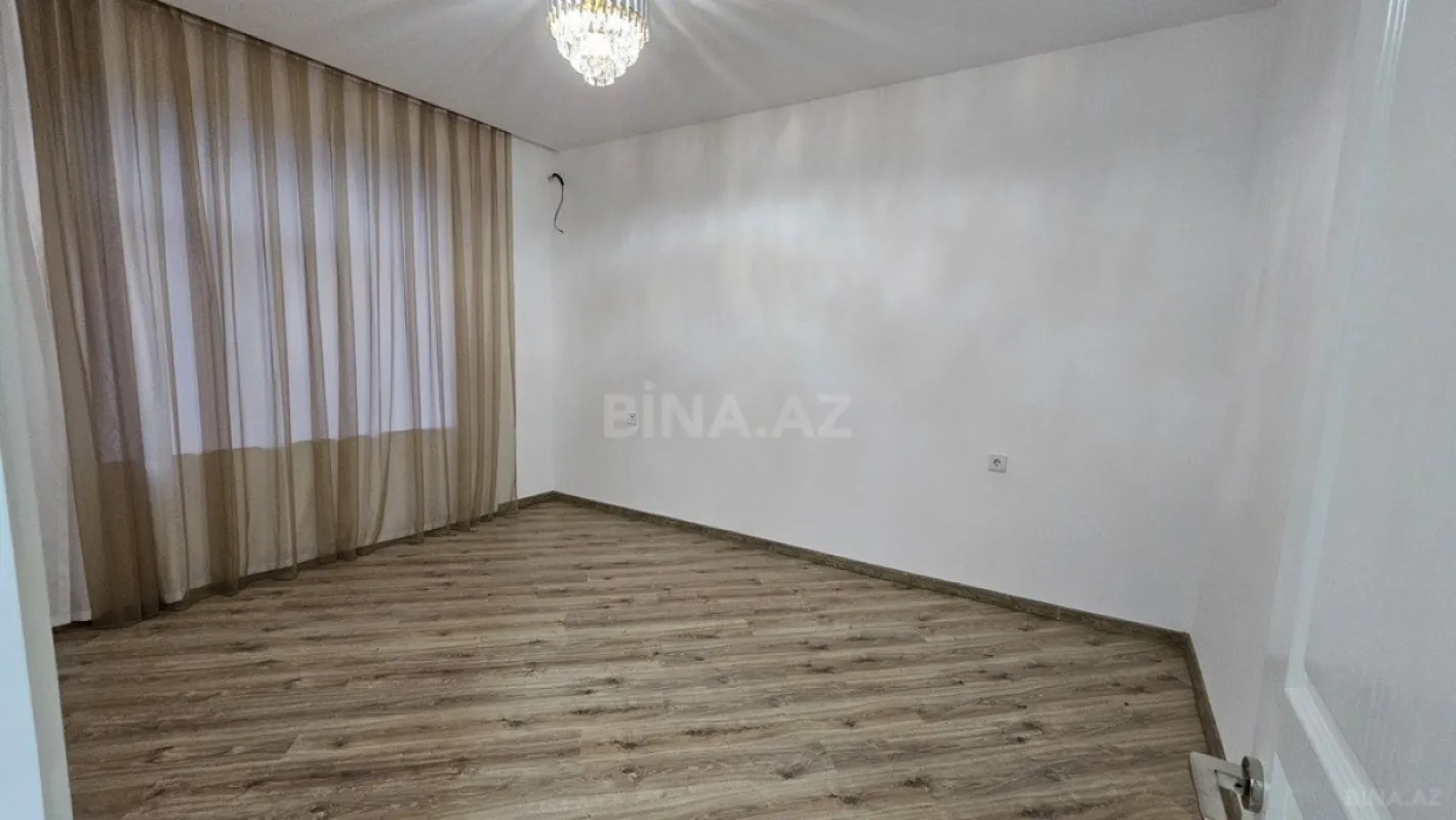 Satılır 4 otaqlı həyət evi 280 m²