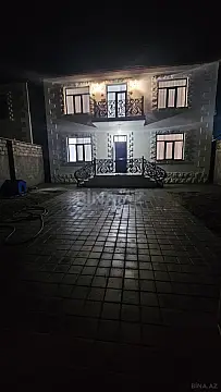 Satılır 4 otaqlı həyət evi 280 m²