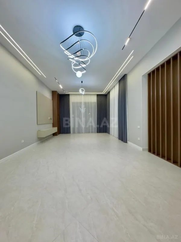 Satılır 5 otaqlı həyət evi 260 m²