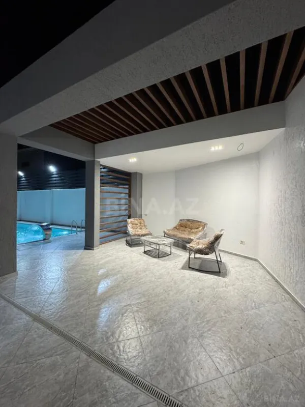 Satılır 5 otaqlı həyət evi 260 m²