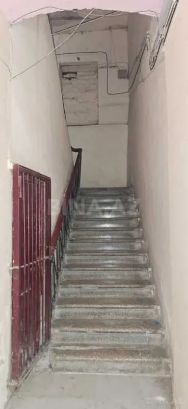 Satılır 3 otaqlı mənzil 140 m²