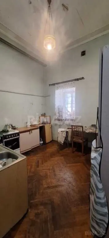 Satılır 3 otaqlı mənzil 140 m²