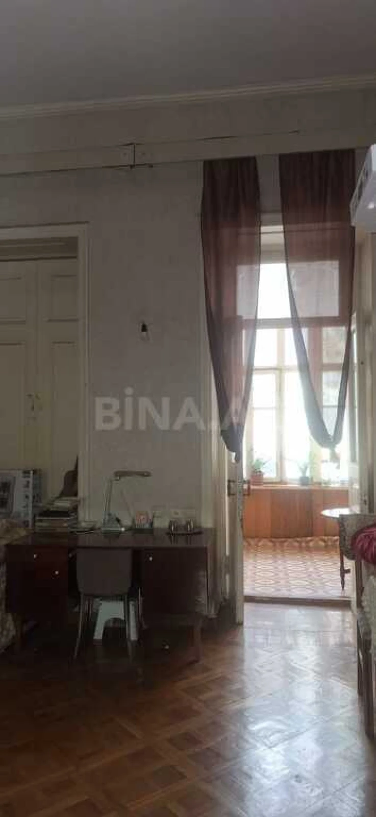 Satılır 3 otaqlı mənzil 140 m²