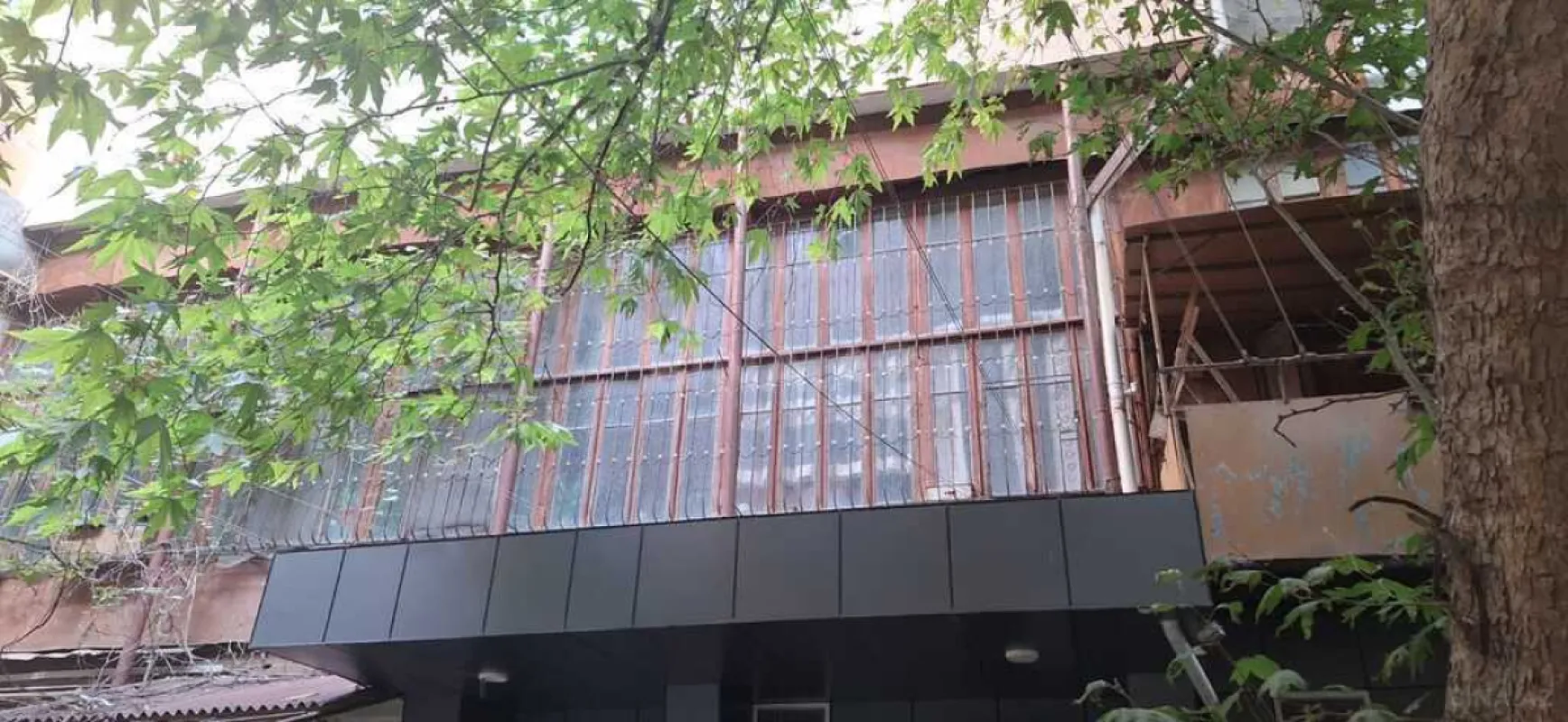 Satılır 3 otaqlı mənzil 140 m²